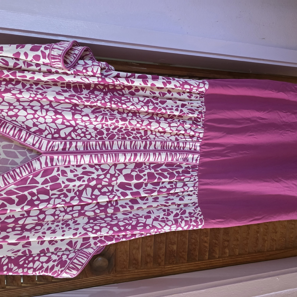 BCBG Pink Midi Dress with Elegant Design